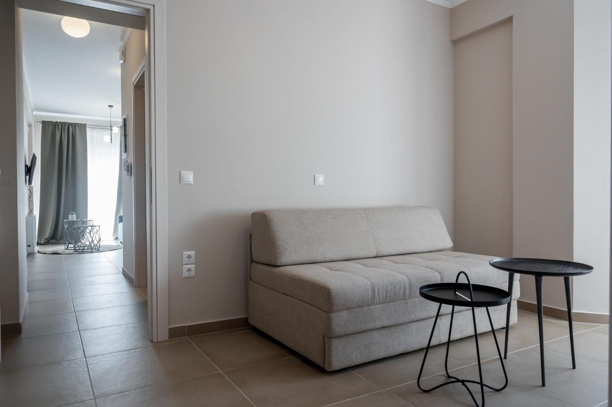 Meda Apartments Превеза Екстериор снимка