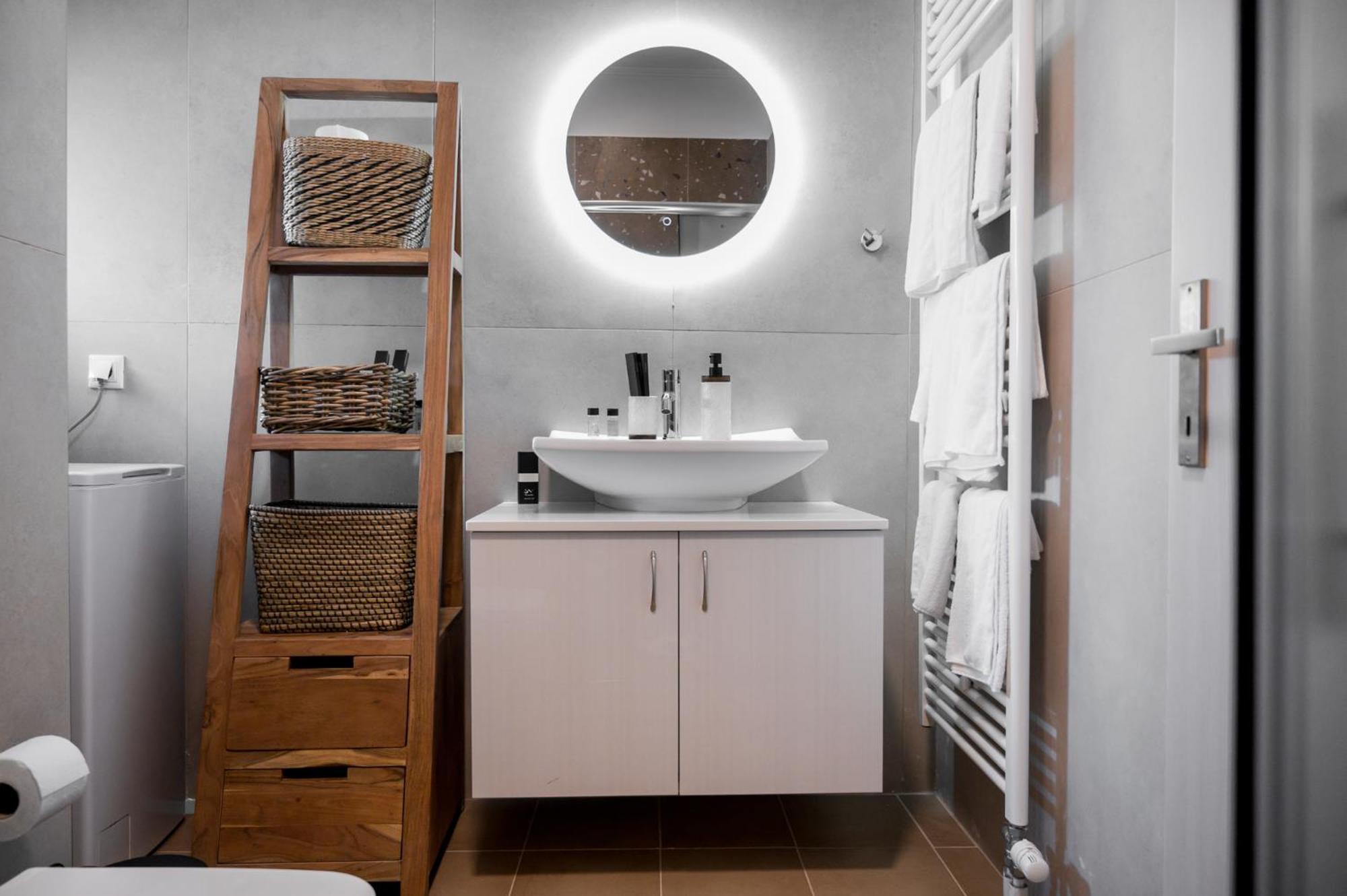 Meda Apartments Превеза Екстериор снимка