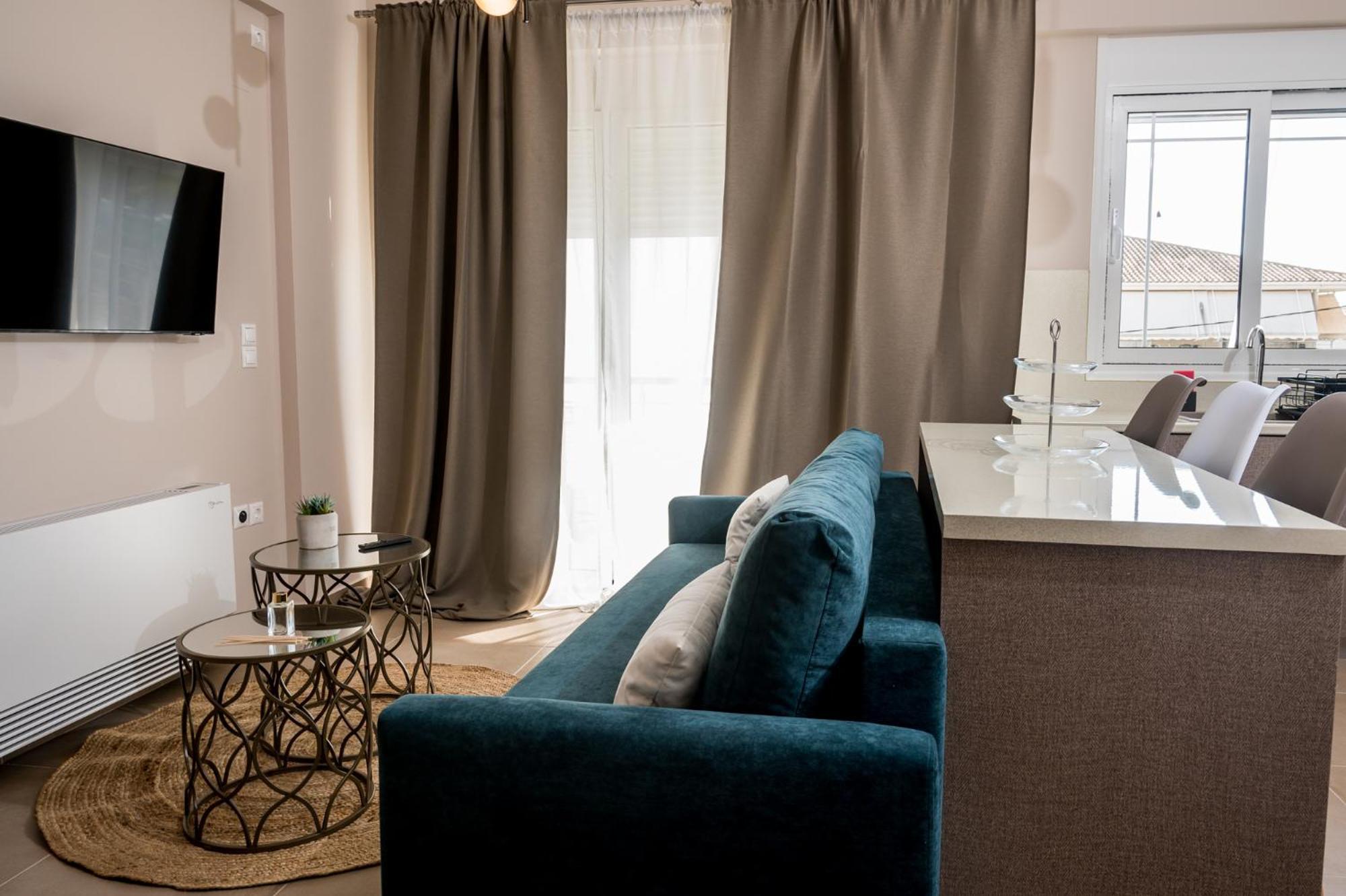 Meda Apartments Превеза Екстериор снимка