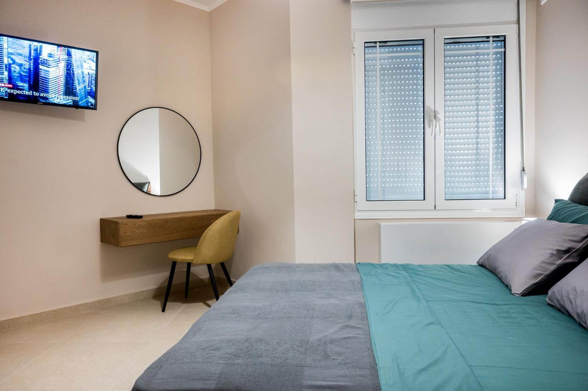 Meda Apartments Превеза Екстериор снимка