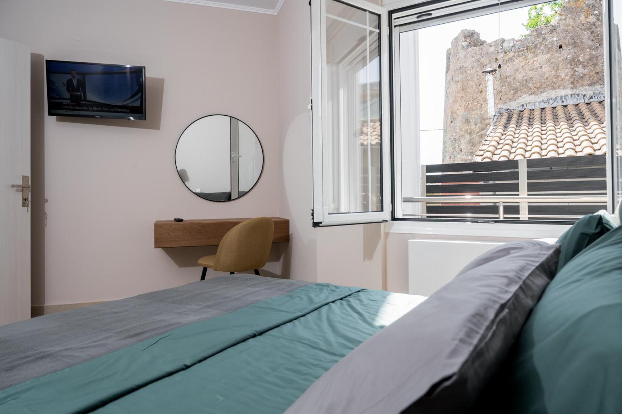 Meda Apartments Превеза Екстериор снимка