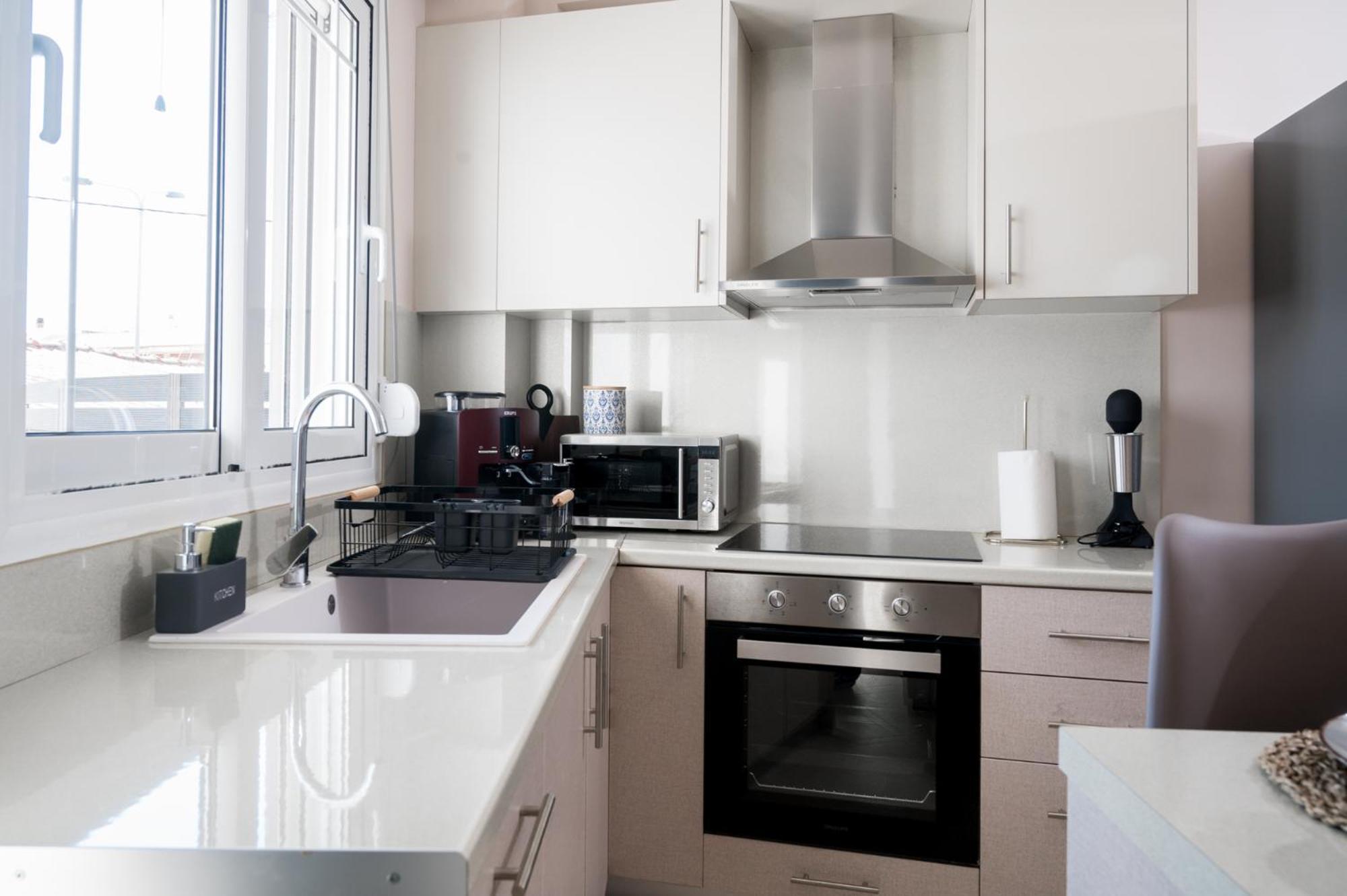 Meda Apartments Превеза Екстериор снимка
